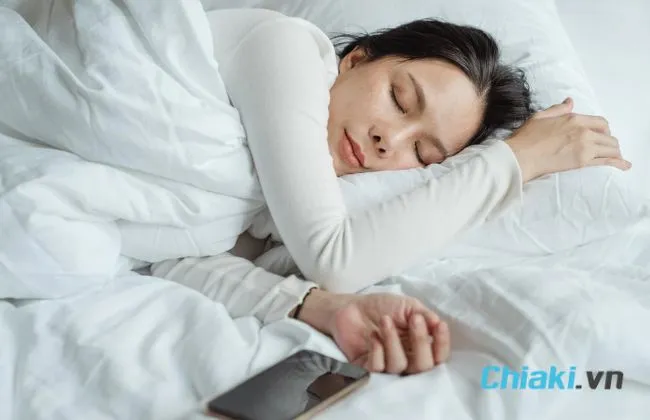 Lợi &iacute;ch khi d&ugrave;ng cốc nguyệt san khi đi ngủ