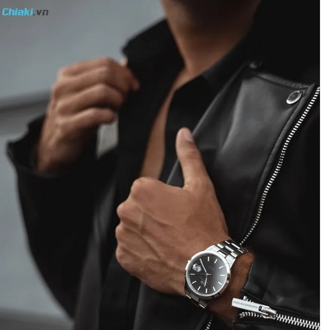 Lựa chọn đồng hồ nam d&acirc;y kim loại theo ph&ograve;ng c&aacute;ch c&aacute; nh&acirc;n v&agrave; trang phục