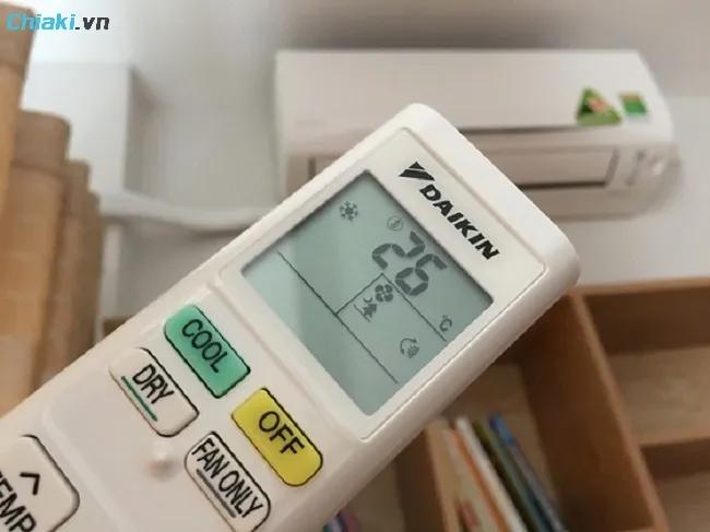 Nhiệt độ l&yacute; tưởng nhất cho trẻ sơ sinh khi nằm điều h&ograve;a l&agrave; từ 26-28 độ C