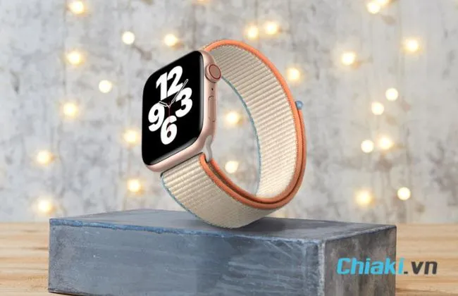 Đồng hồ th&ocirc;ng minh - Qu&agrave; 8/3 cho vợ