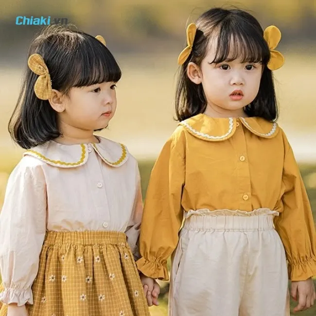 T&ecirc;n sinh đ&ocirc;i b&eacute; g&aacute;i thanh lịch, sang trọng