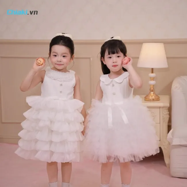 T&ecirc;n sinh đ&ocirc;i b&eacute; g&aacute;i hiện đại, dễ gọi