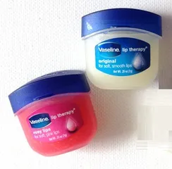 Combo 2 Hũ Son Dưỡng Môi Vaseline Lip Therapy - Giúp Môi Xuất Sắc, Ngăn Khô Nứt, Dưỡng Ẩm Mềm Mại Tự Nhiên
