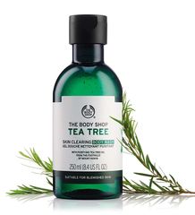 Sữa tắm Tee Tree The Body Shop hỗ trợ cải thiện mụn lưng và làm sáng da