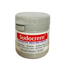 Sudocrem - kem hỗ trợ giảm hăm tã cho trẻ từ sơ sinh