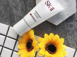 Kem Chống Nắng SK-II Atmosphere Airy Light UV Cream SPF50+ PA++++ - Dưỡng Da, Chống Lão Hóa Và Lọc Tia UV Hiệu Quả