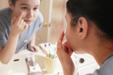 Kem chấm mụn Jean D'Arcel Blemish Control 30ml - Giảm sưng, xẹp mụn nhanh chóng, sản phẩm chăm sóc da mụn hiệu quả từ Đức