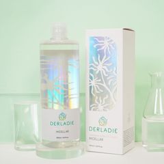 Nước Tẩy Trang Ngừa Mụn Derladie - Cleansing Water Chiết Xuất Cây Phỉ 500ml - Làm Sạch Da, Ngăn Ngừa Mụn Hiệu Quả Cho Da Nhạy Cảm