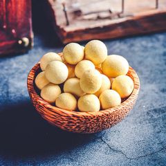 Combo 3 Hộp Đậu Phộng Sấy Sữa Bắp L'angfarm 100g - Hạt Dinh Dưỡng Giòn Ngon, Lợi Cho Sức Khỏe, Gói Sang Trọng, Quà Tặng Tuyệt Vời