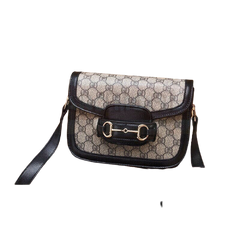 Túi đeo chéo họa tiết Gucci thiết kế nhỏ gọn