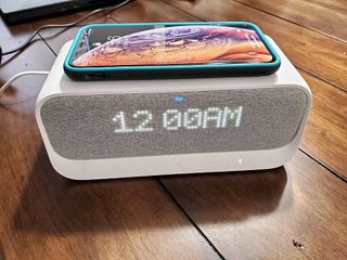 Loa Bluetooth Anker A3300 Soundcore Wakey - Loa Tích Hợp Đồng Hồ Thông Minh, FM, Sạc Nhanh, Sạc Không Dây - Tiện Ích Hiện Đại