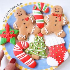 Set Bánh Cookie Giáng Sinh Kèm Hộp Xinh Xắn - Món Quà Ý Nghĩa Cho Gia Đình Mùa Noel - Trang Trí Bắt Mắt, Hương Vani Thơm Ngào Ngạt