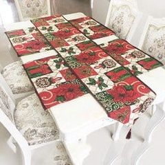 Bộ 5 tấm trải bàn ăn Giáng Sinh cao cấp với họa tiết người tuyết, bông tuyết và hoa đỏ - Trang trí tiệc Giáng Sinh ấm cúng