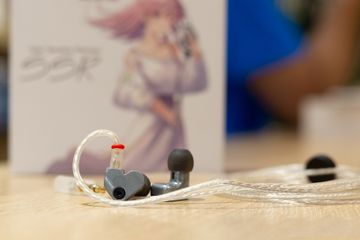 Tai nghe In Ear Moondrop SSR 2-pin 3.5mm - Âm thanh Chất lượng Cao, Phù hợp Nhiều Thể loại Nhạc, Quà Tặng Độc Đáo cho Fan Hâm Mộ
