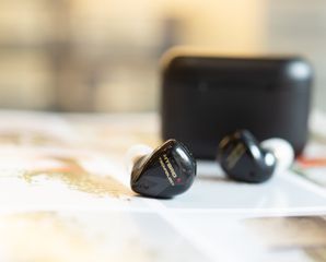 Tai Nghe Không Dây True Wireless CCA CC1 - Âm Thanh Hay, Chế Độ Game Mode, Bluetooth 5.2, Thiết Kế Nhỏ Gọn, Tặng Chương Trình Chơi Game