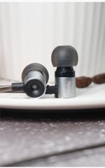 Tai nghe nhét tai thể thao Tanchjim Tanya có mic - Âm thanh tự nhiên, thiết kế gọn nhẹ, kết nối 3.5mm, lý tưởng cho người yêu thể thao