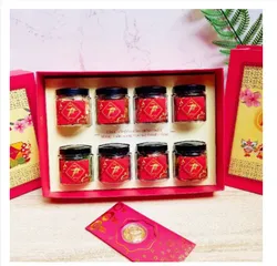 Hộp mứt Tết mix 8 vị thượng hạng - Mứt dẻo thơm ngon, quà Tết ý nghĩa, chọn lọc đặc sản để đãi khách trong ngày lễ Tết.