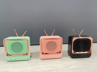 Loa Mini Bluetooth 5.0 DW02 - Thiết Kế Retro Cổ Điển, Kết Nối Dễ Dàng, Pin 900mAh, Âm Thanh Chất Lượng Cao, Mic Đàm Thoại