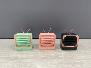 Loa Mini Bluetooth 5.0 DW02 - Thiết Kế Retro Cổ Điển, Kết Nối Dễ Dàng, Pin 900mAh, Âm Thanh Chất Lượng Cao, Mic Đàm Thoại