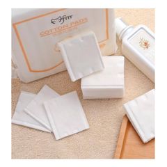 Bông tẩy trang 3 lớp Fm Cotton Pads 222 miếng - Siêu mềm mịn, an toàn cho mọi loại da, tẩy trang nhẹ nhàng và hiệu quả.
