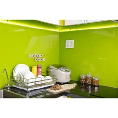 Kệ chén bát Inox Hobby KC với khay hứng nước thông minh - Giải pháp gọn gàng cho nhà bếp, chất liệu inox 304 bền bỉ, dễ dàng tháo rời.