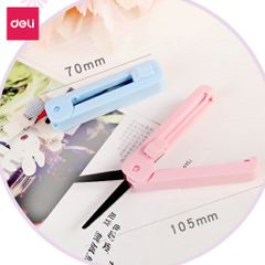 Kéo Mini Tiện Lợi 105mm Deli 6072 - Kéo Học Tập Nhỏ Gọn, Dễ Dàng Mang Theo, Phù Hợp Cho Văn Phòng và Học Sinh