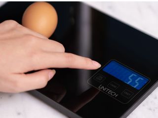 Cân Điện Tử Unitech Màn Hình LCD 5kg - Nhà Bếp Chính Xác Với Độ Chia 1g - Phù Hợp Để Làm Bánh, Giảm Cân, Đo Lường Thực Phẩm