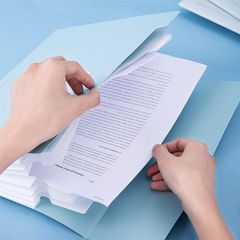 Cặp đựng tài liệu A4 Deli 72456 - 8 ngăn phân trang, chống thấm nước, hoàn hảo cho văn phòng và học tập, thiết kế nhiều màu sắc.