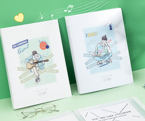 File lá học sinh Deli 72754 - Phiên bản Vương Nguyên, thiết kế trong suốt, kèm sticker xinh xắn, chứa tới 40 trang A4