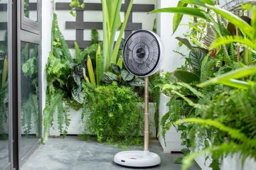 Quạt Gấp Thông Minh Elegant Tích Điện - Thiết Kế Gọn Nhẹ, Pin 8h, Điều Khiển Từ Xa, Phù Hợp Cho Gia Đình Và Du Lịch
