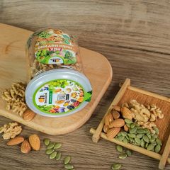 Hạt dinh dưỡng Mix nhân hạt khô Smile Nuts - Tách vỏ, giàu dinh dưỡng từ hạt bí xanh, óc chó và hạnh nhân, 255g/500g