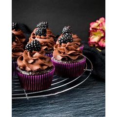 Bột Bánh Cupcake & Cake Birch Benders Keto Mix 310g - Bột Pha Bánh Không Gluten, Phù Hợp Với Chế Độ Low Carb, Nguyên Liệu Tự Nhiên, Vị Chocolate Thơm Ngon