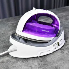 Bàn Là Hơi Nước Không Dây Panasonic NI-WL30 1550W - Thiết Kế Tiện Lợi, Hiệu Suất Cao, Lướt Mượt Mà Trên Quần Áo