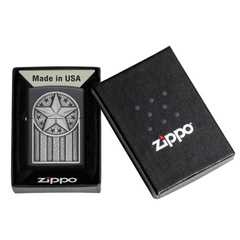 Bật Lửa Zippo 49639 American Metal Emblem - Thiết Kế Quốc Kỳ Mỹ, Chống Gió, Bền Bỉ, Đen-Silver, Quà Tặng Sành Điệu