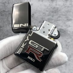 Bật lửa Zippo Emblem BK GT-R ZA-5-206B - Bật lửa chống gió cao cấp với thiết kế sang trọng và logo GT-R, thích hợp cho tín đồ đam mê xe hơi.