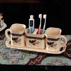 Bộ cốc đánh răng gốm sứ họa tiết ngựa cao cấp - Set 2 cốc, 1 ống đựng và khay sang trọng cho phòng tắm hiện đại