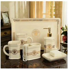 Bộ Đồ Dùng Nhà Tắm Gốm Sứ Họa Tiết Versace Sang Trọng - Cốc, Lọ Đựng, Khay Đựng Xà Phòng Độc Đáo Cho Phòng Tắm Tinh Tế