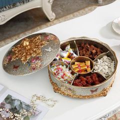 Khay Đựng Bánh Kẹo Hình Hoa Lá 6 Ngăn - Thiết Kế Sang Trọng, Chất Liệu Mủ Nhựa Bền Đẹp, Tặng Quà ý Nghĩa Ngày Tết