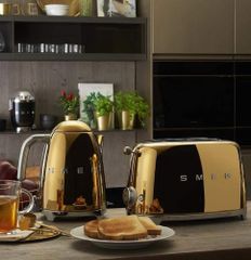 Máy Nướng Bánh Mì Smeg TSF01GOEU Gold Glossy - Thiết Kế Sang Trọng, Đa Chức Năng Với 6 Cấp Độ Nướng Cho Bữa Sáng Hoàn Hảo