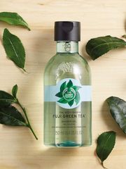 Sữa Tắm The Body Shop Fuji Green Tea Shower Gel 250ml - Chiết Xuất Trà Xanh, Hương Cam Bergamot Tươi Mát, Làm Sạch Da Tối Ưu