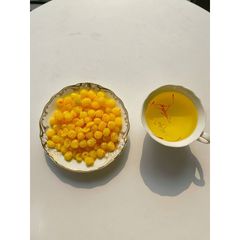 Hộp quà Tết Mứt Hoa Quả Saffron, Trà Hoa Cúc và Táo Đỏ Mộc Hương Sơn - Quà Biếu Bổ Dưỡng Tốt Cho Sức Khỏe