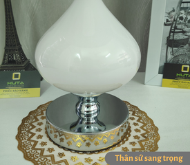 Đèn Ngủ Để Bàn Thân Sứ HUTA S10 - Thiết Kế Sang Trọng Với Ánh Sáng Dịu Nhẹ, Phù Hợp Để Đọc Sách Và Thư Giãn