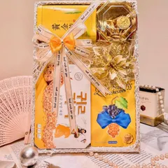 Giỏ Quà Tết Đế Gỗ Sang Trọng 4 Món Màu Vàng - Hộp Quà Ý Nghĩa Chúc Tài Lộc Đầu Năm Mới
