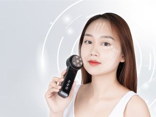 Máy Nâng Cơ Đẩy Tinh Chất Bằng Ánh Sáng RF Venus W1 - Thiết Bị Làm Đẹp Chuyên Sâu, Giúp Trẻ Hóa Da và Cải Thiện Kết Cấu Da