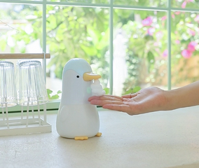 Máy Tạo Bọt Rửa Tay Tự Động Hình Chú Chim Cánh Cụt - Cảm Biến Siêu Nhạy, Thiết Kế Đáng Yêu, Dùng Pin Sạc Tiện Dụng