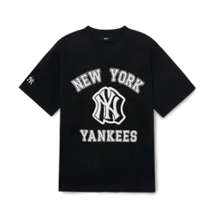 Áo phông MLB Varsity Overfit NY Yankees 3ATSV0233-50BKS màu đen