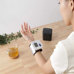Máy Đo Huyết Áp Cổ Tay Omron HEM-6161 Tự Động - Công Nghệ Intellisense, Kết Quả Nhanh Chóng, Thiết Kế Nhỏ Gọn, Bảo Hành 5 Năm