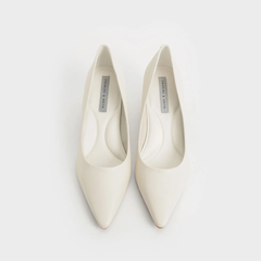 Giày cao gót Charles & Keith Emmy Pointed Kitten Heel Pumps CK1-60361352 Chalk - Gót 5.5cm, Màu Trắng Phấn Thanh Lịch Cho Phái Đẹp