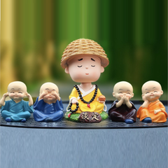 Bộ 4 Chú Tiểu và Hòa Thượng Trang Trí Bàn Làm Việc Ô Tô - Tượng Nhỏ Xinh Làm Quà Tặng Ý Nghĩa