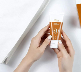 Kem Chống Nắng Juliette Armand Sunfilm Velvet SPF50 - Dành Cho Da Dầu, Nhạy Cảm, Bảo Vệ Toàn Diện, Kết Cấu Mỏng Nhẹ, Không Dính 55ml